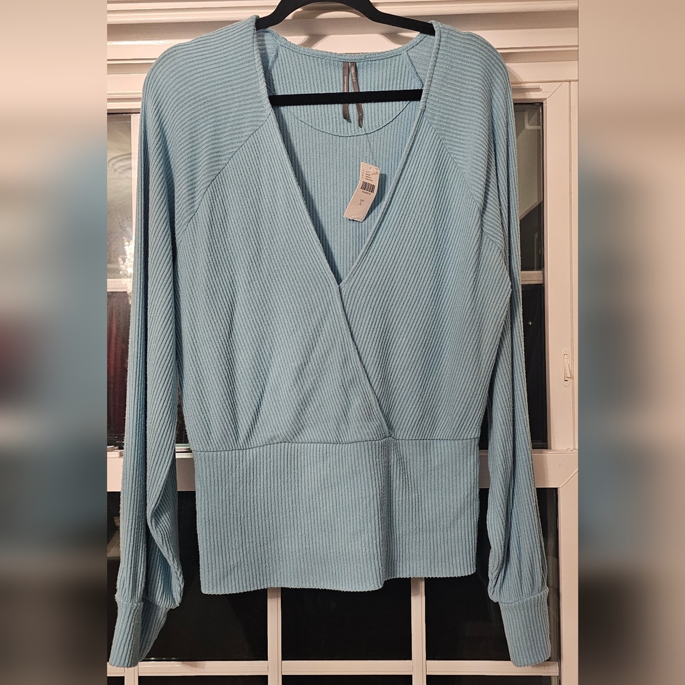 Size large NWT Anthropologie